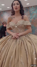 G21-068 Champagne prinsessen verlovingsjurk van tule met schoudervrije hals